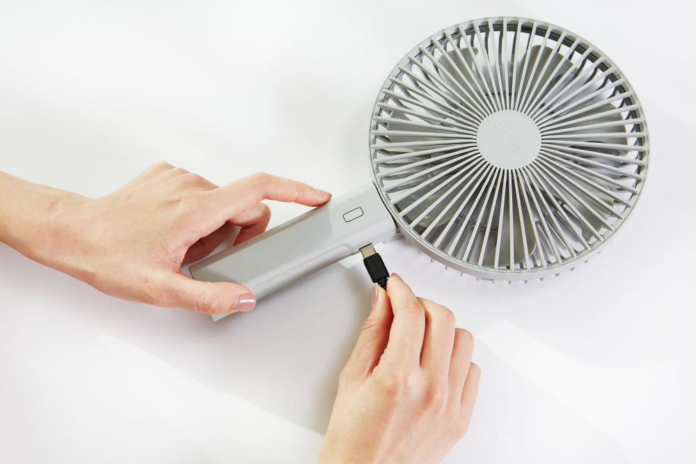 (預購) CLAYMORE 加大手持折疊風扇