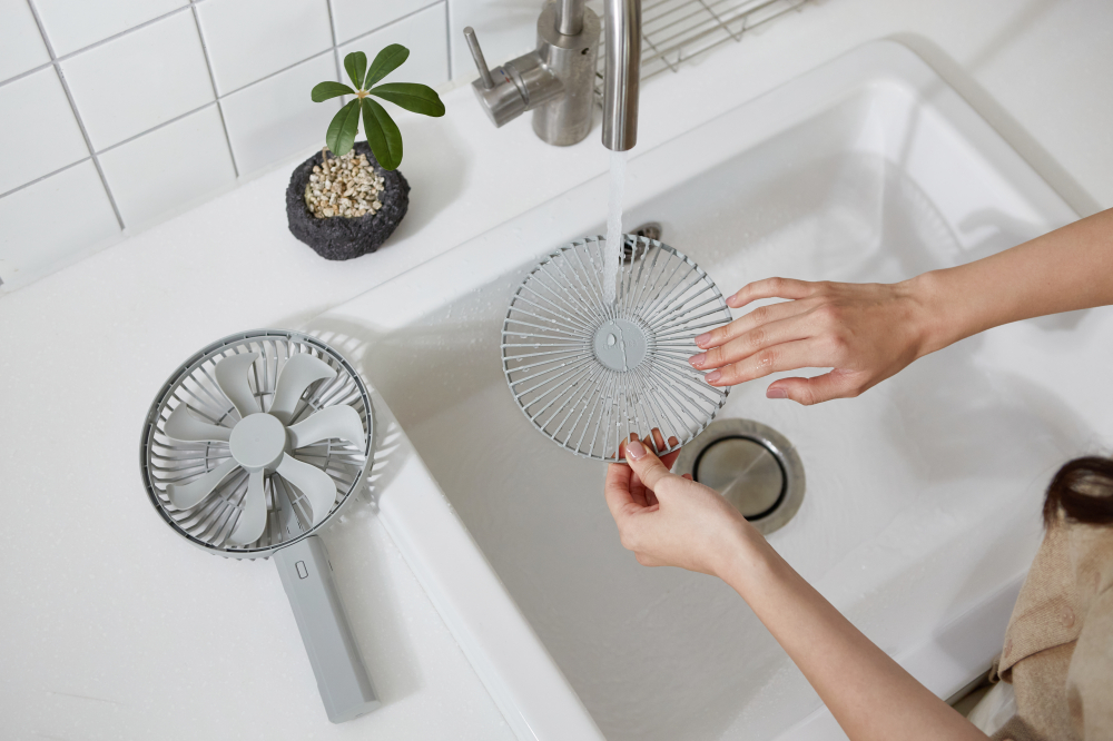 (預購) CLAYMORE 加大手持折疊風扇