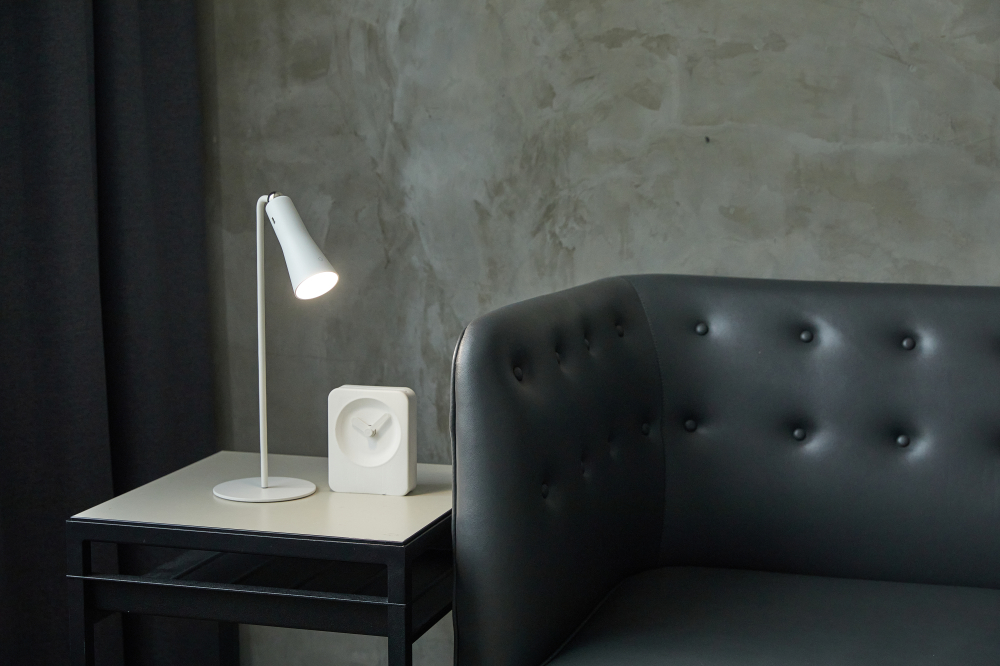 (預購) PRISM LED多功能無線磁吸桌燈